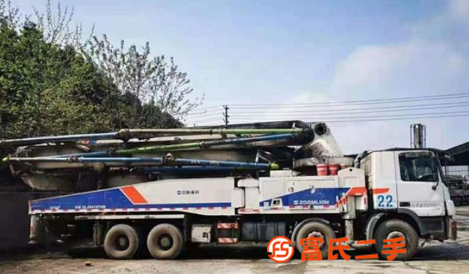 轉(zhuǎn)讓11年底奔馳52米泵車