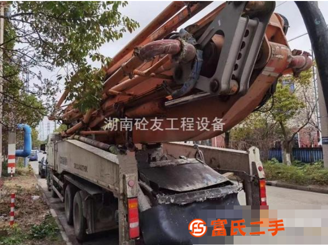 出售13中聯斯堪尼亞56米泵車