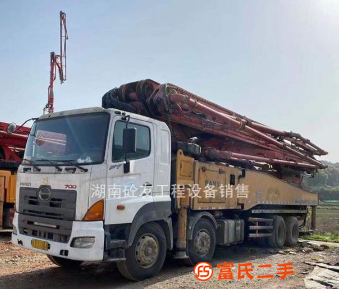 出售4臺12.13年三一56米泵車