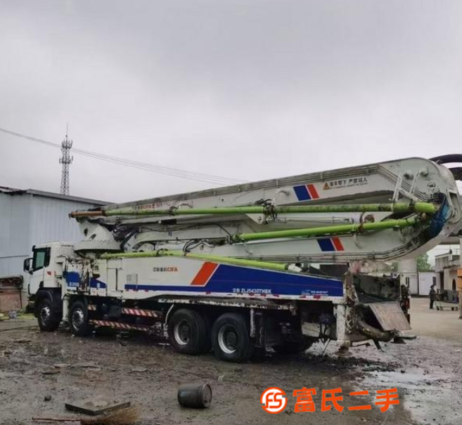 轉(zhuǎn)讓12年中聯(lián)斯堪尼亞56米泵車
