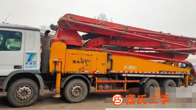 轉(zhuǎn)讓11年三一48米泵車