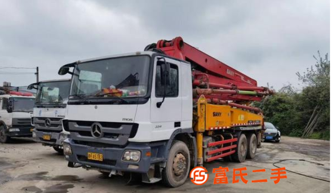 轉(zhuǎn)讓13年五十鈴和11三一奔馳37米泵車