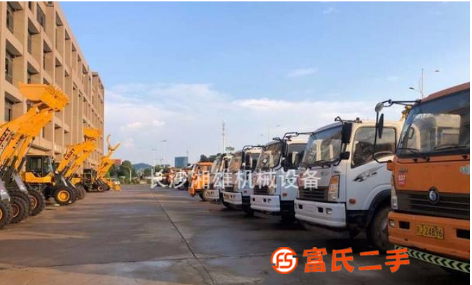 轉(zhuǎn)讓攪拌天泵多少一臺(tái)