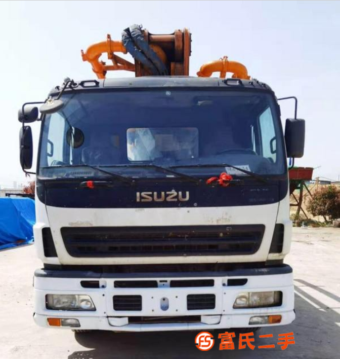 轉讓13年中聯40米5節臂泵車 施工靈活且作業占地面積小