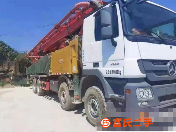 出售:一臺19年12月奔馳56米,手續(xù)齊全 包過戶,