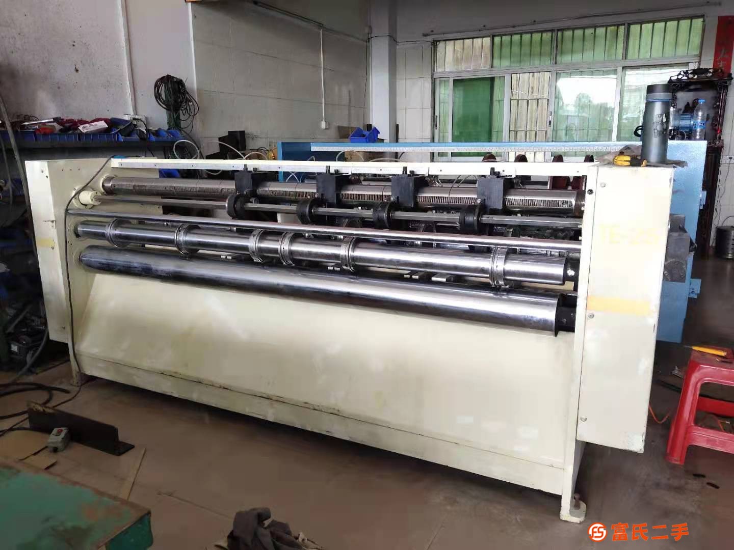 供應(yīng)紙箱機(jī)械 二手紙箱機(jī)械 2500簿刀分紙機(jī)