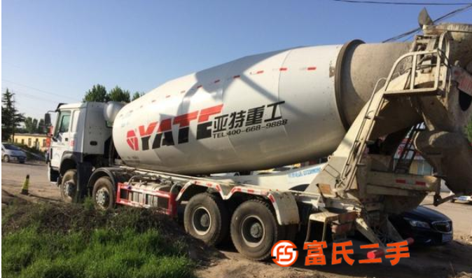 高價收購水泥泵車、混凝土攪拌車,水泥砂漿罐車