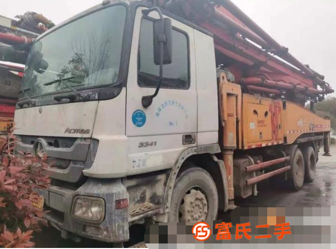 轉(zhuǎn)讓13年6月三一C8奔馳49米。車主一手車。南方戶主。北方