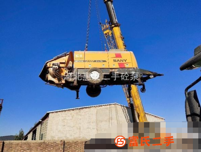 全網(wǎng)回收三一重工混凝土輸送泵