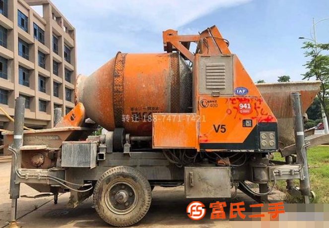 天拓泵車攪拌一體機(轉讓)