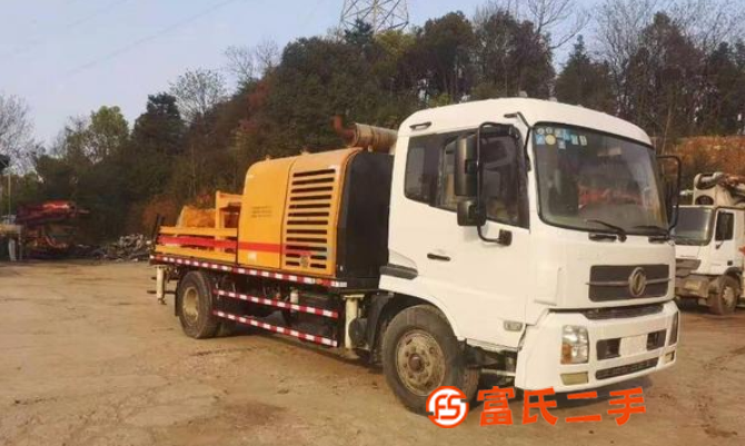 低價(jià)出售15年出廠上牌三一10020車載泵,國(guó)四排放