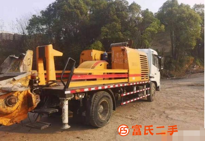 轉(zhuǎn)讓15年出廠上牌三一10020車載泵,國(guó)四排放,