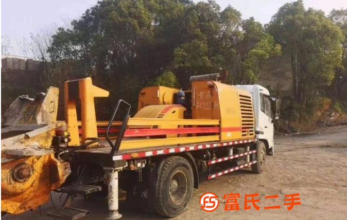 出售15年出廠上牌三一10020車載泵,國(guó)四排放,