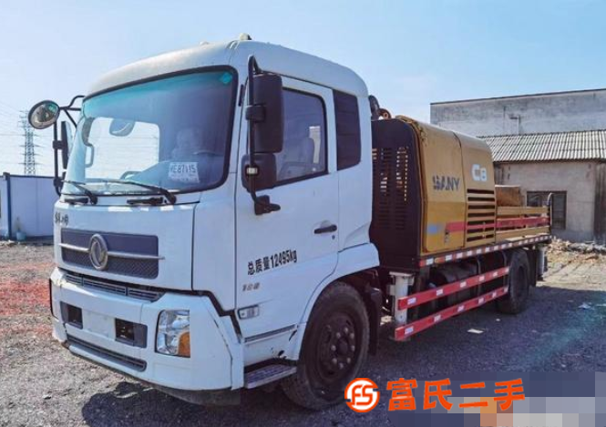 個(gè)人車出售三一國五10020車載泵 手續(xù)齊全 剛剛下工地