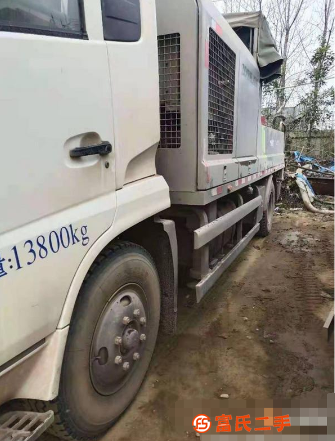 轉(zhuǎn)讓低價處理國五中聯(lián)重科電車載泵多臺,132千瓦電機,力士