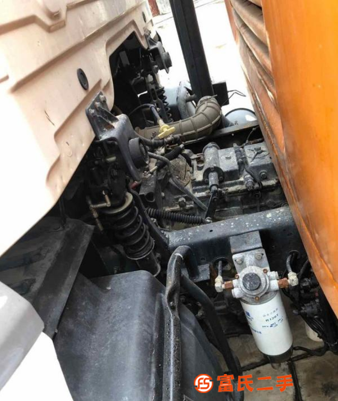 出售中聯重科10018車載泵,14年出廠,國四排放