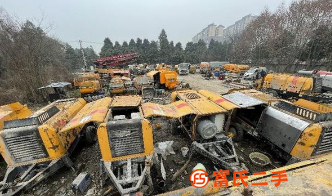 出售二手三一電動拖泵75－220千瓦柴油8018 奔馳46米