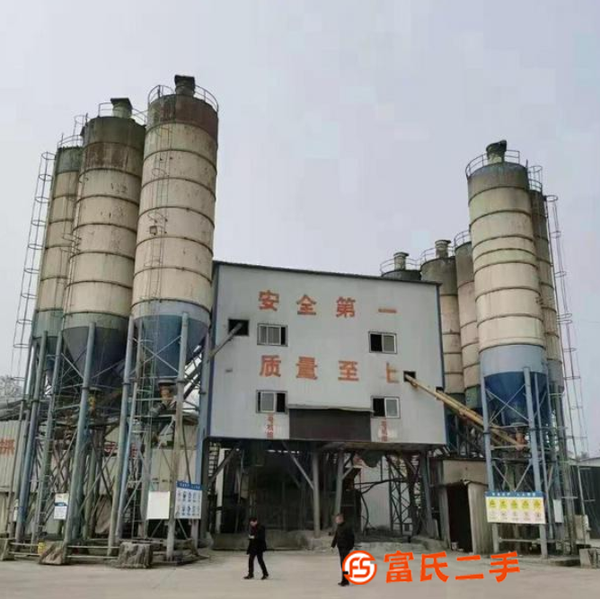 出售二手9個100噸水泥倉