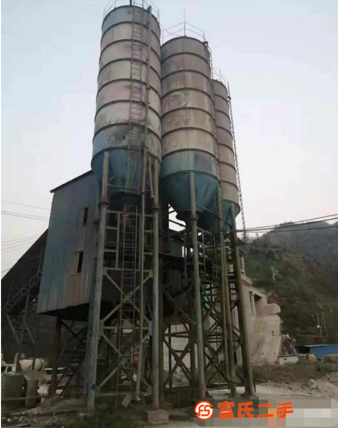 出售100噸150噸200噸水泥倉水泥罐