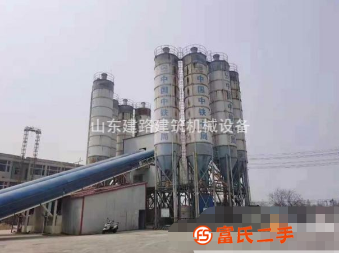 低價出售9個150噸水泥倉要的抓緊時間可能馬上下架。