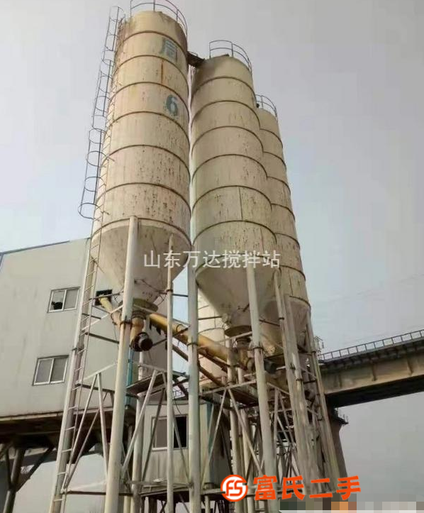 天津工地轉(zhuǎn)讓100噸水泥倉5個,隨時裝車