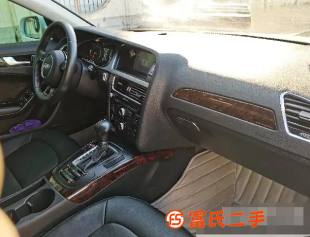 奧迪 奧迪A4 2013款 A4L 2.0TFSI 無級 3 