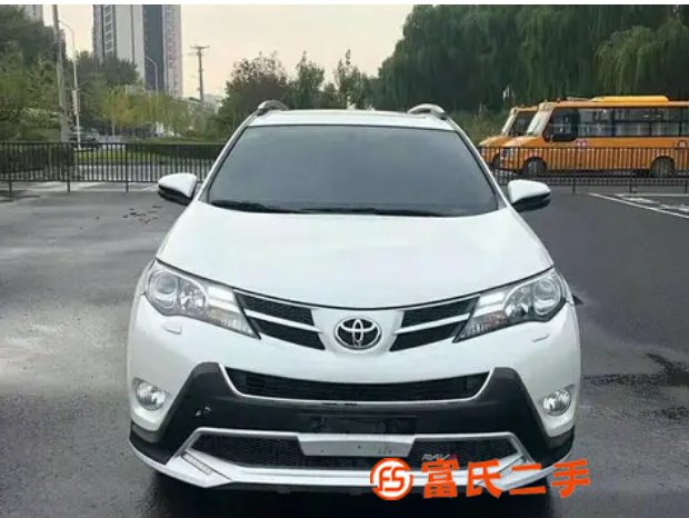 豐田RAV4 2015款 2.5 手自一體 四驅尊貴版 