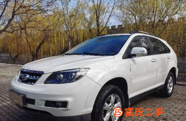 比亞迪S6 2013款 2.4 手動 白金版尊貴型 