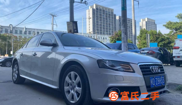 奧迪A4 2011款 A4L 2.0TFSI 無級 132k 
