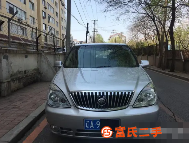 別克GL8 2013款 GL8 商務車 2.4 手自一體 經