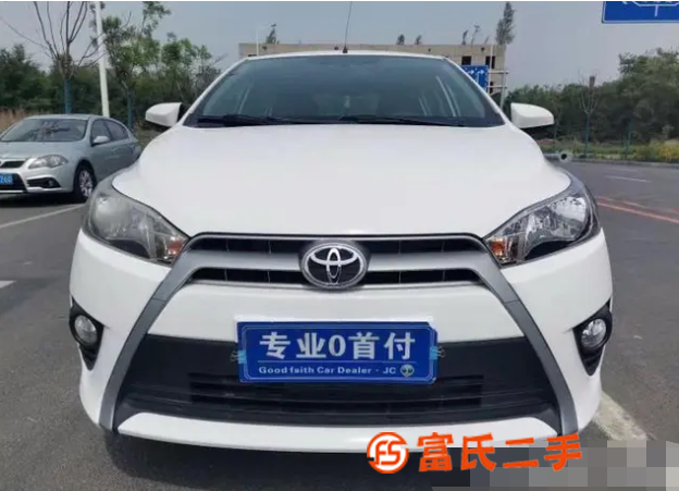 豐田 雅力士 2015款 YARiS L 致炫 1.5G 手 