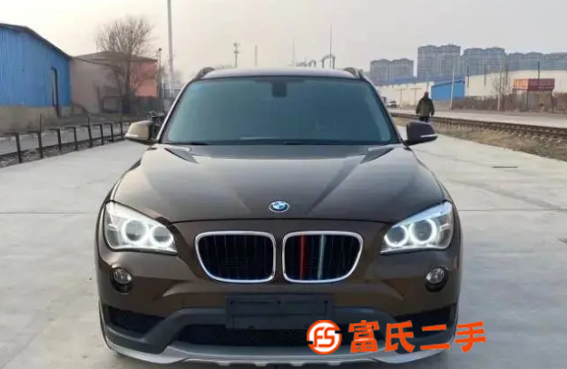 寶馬X1 2015款 X1 xDrive20i 2.0T 手 