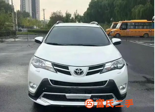 豐田RAV4 2015款 2.5 手自一體 四驅尊貴版