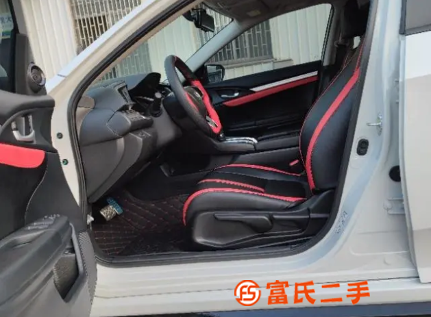 本田 思域 2019款 1.5T 無級(jí) 220TURBO 燃