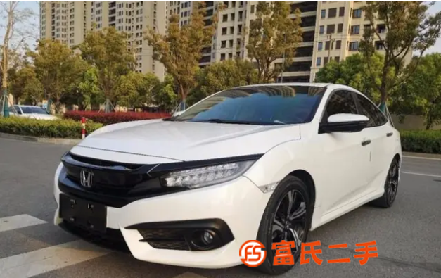 本田 思域 2016款 1.5T 無級(jí) 220TURBO 尊 
