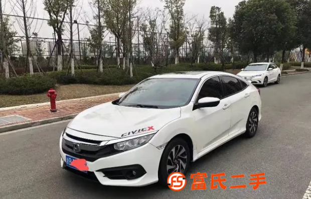 本田 思域 2016款 1.5T 無級(jí) 220TURBO 豪