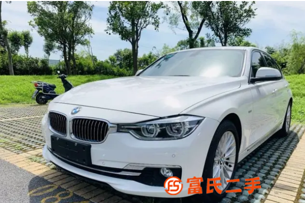 寶馬3系 2016款 320Li 2.0T 手自一體 豪華設(shè)