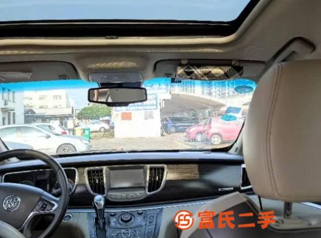 別克 別克GL8 2011款 GL8 豪華商務車 3.0 手 