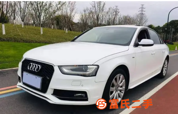 奧迪A4 2009款 A4L 2.0TFSI 無級 132k 