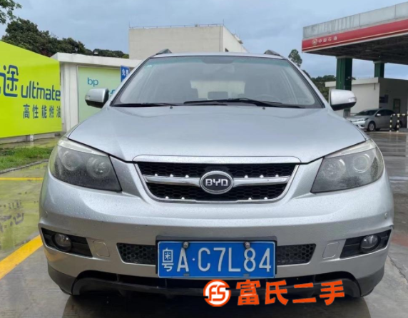 比亞迪S6 2011款 2.4 手自一體 尊享型