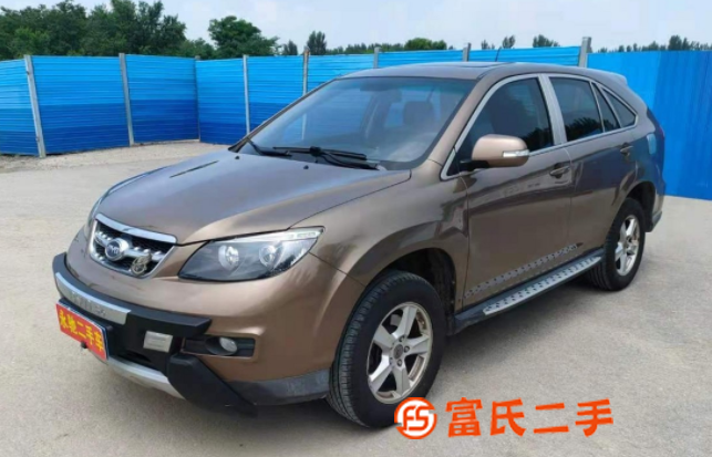 比亞迪S6 2013款 2.0 手動(dòng) 白金版精英型
