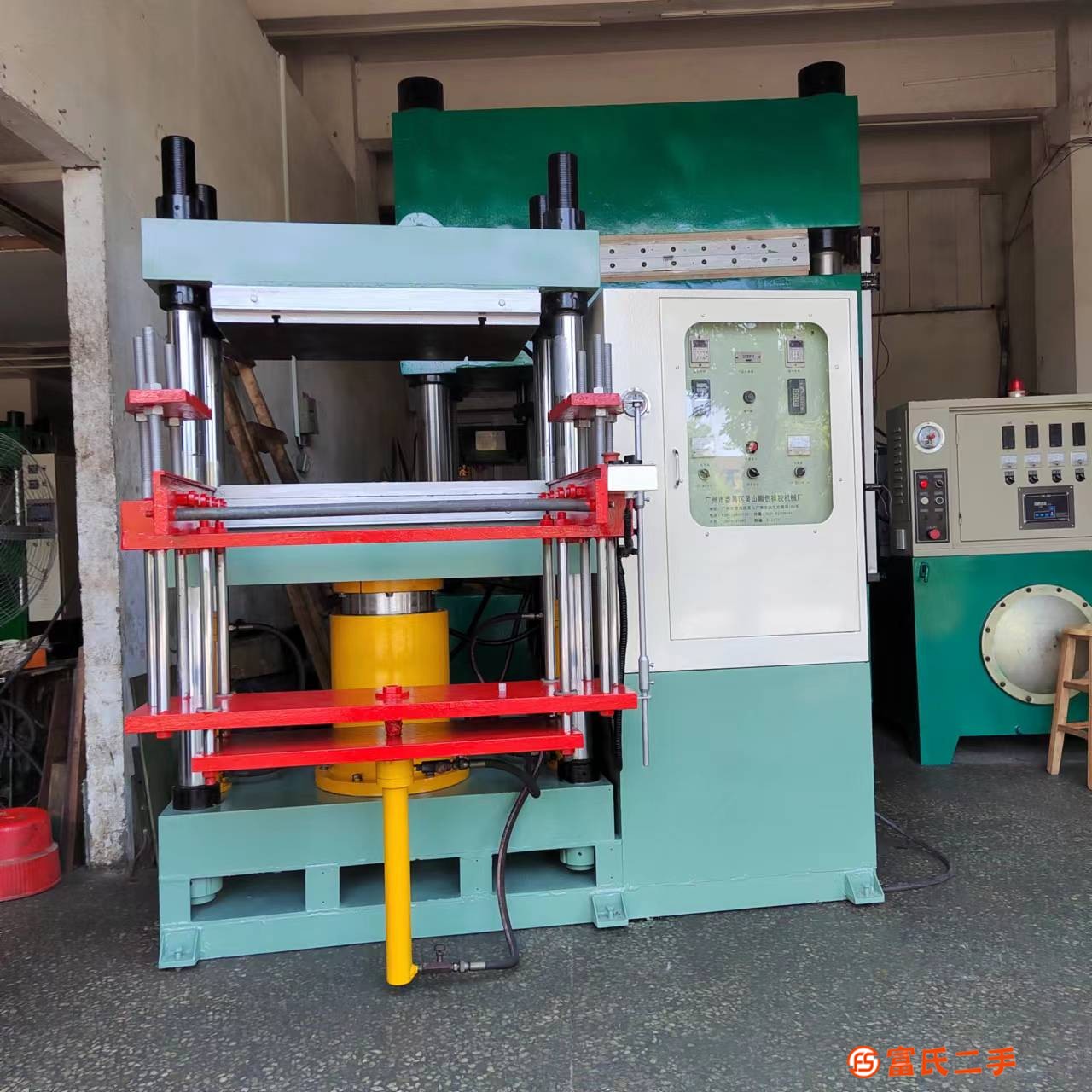 100噸大臺面二手硫化機