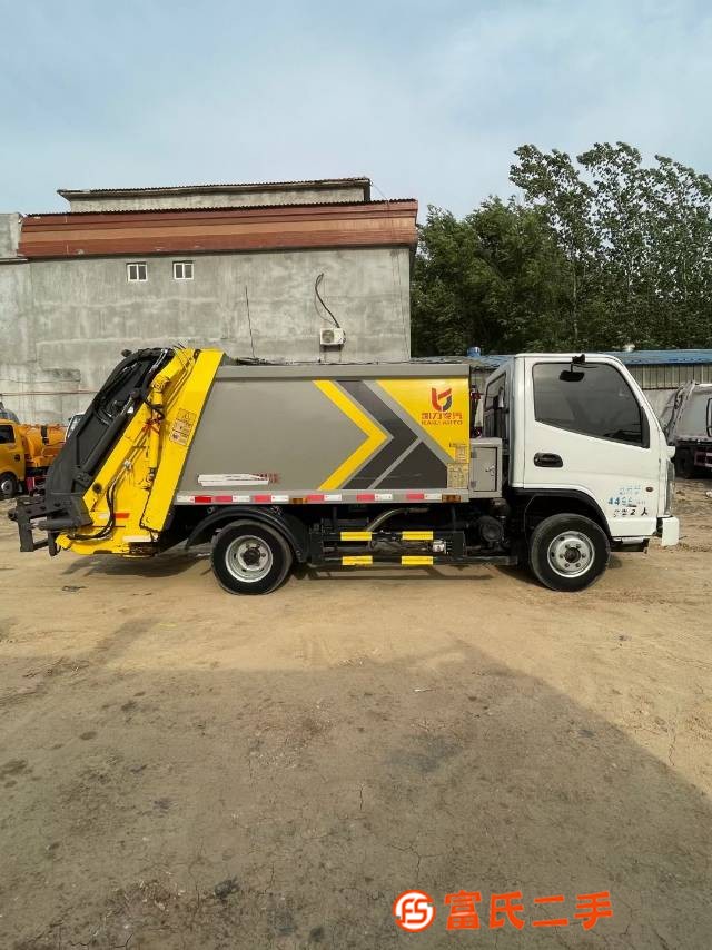 New to February 2022, Blue Label Kaima Compressed Garbage Truck, installed by Hubei Kaili, with a 13