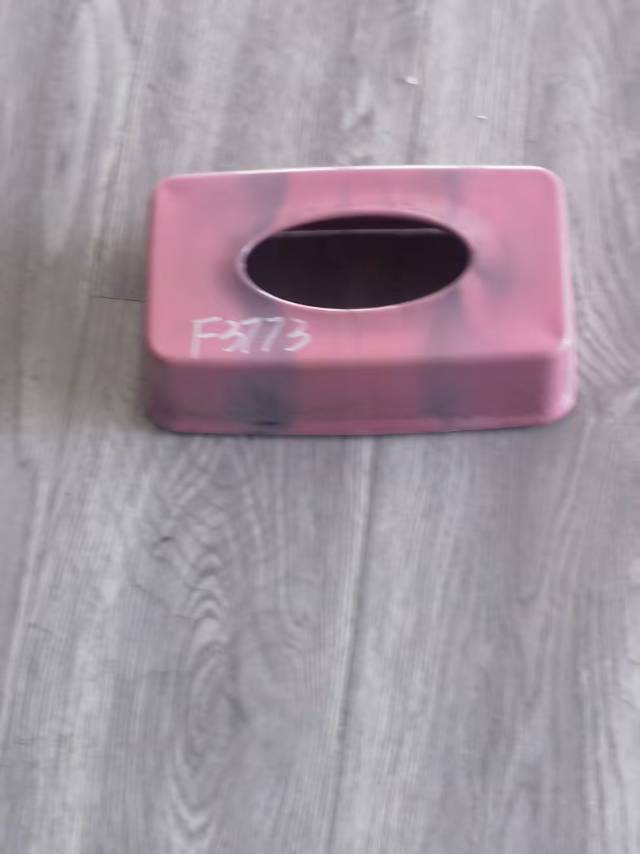 Tissue box