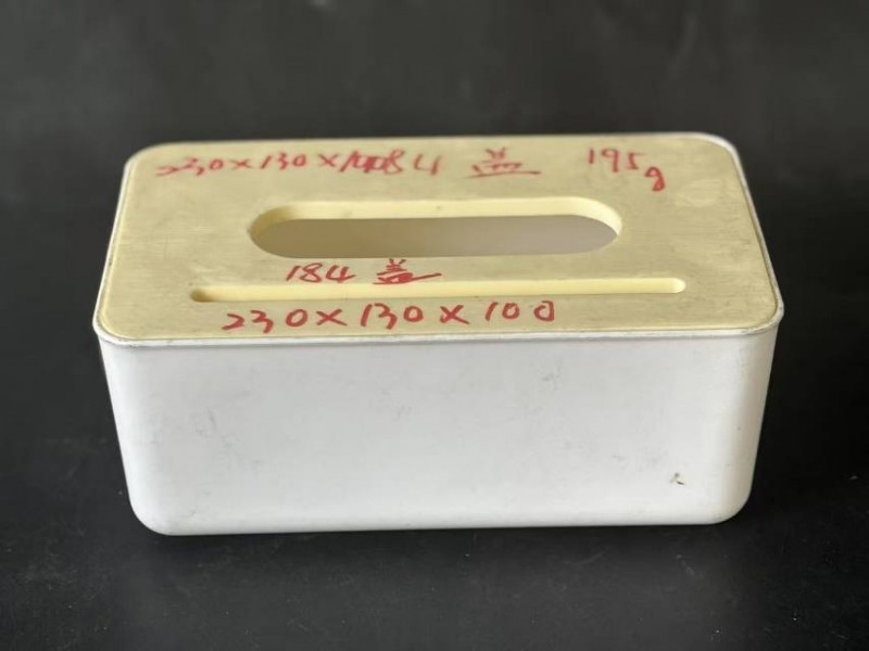Tissue box