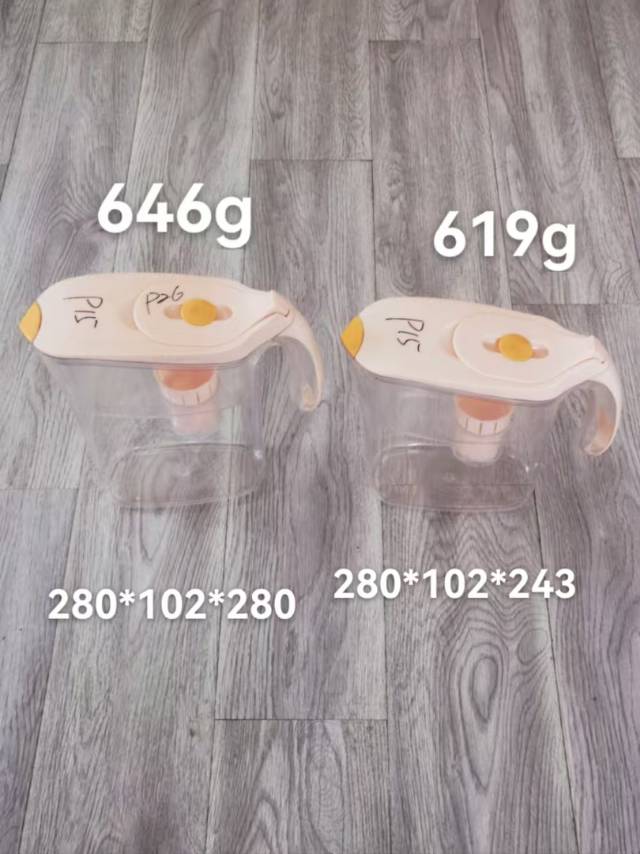 Cold water teapot and fruit teapot